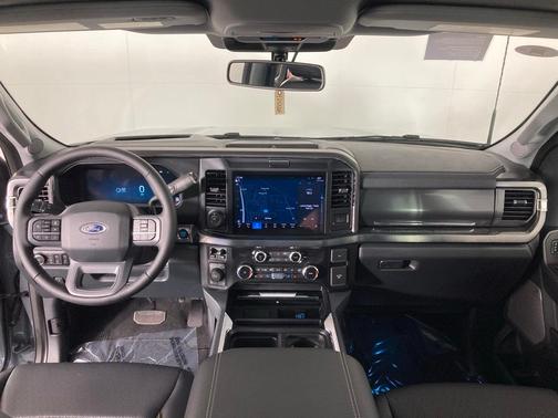 2025 Ford F-350 Lariat Super Duty