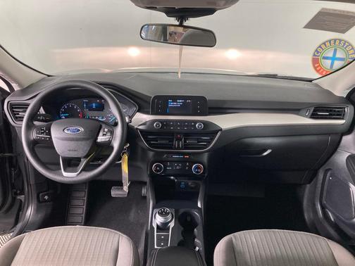 2022 Ford Escape S