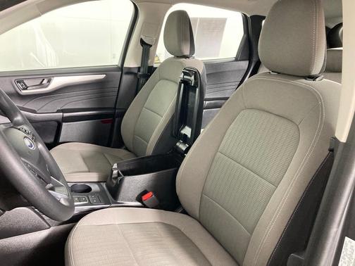 2022 Ford Escape S