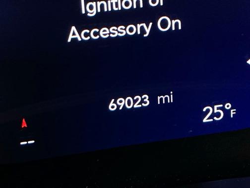 2023 Chrysler Pacifica Touring-L