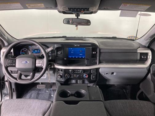 2025 Ford F-350 XLT