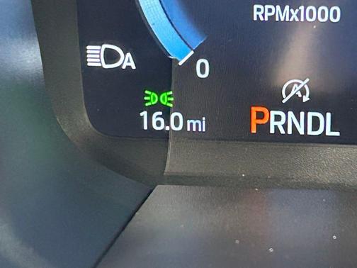 Space White Metallic 2026 Ford Explorer Active