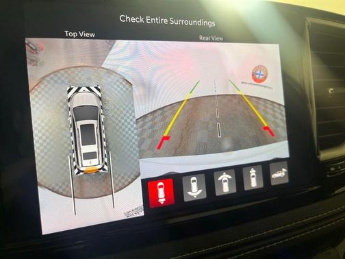 White 2026 Chrysler Pacifica Select