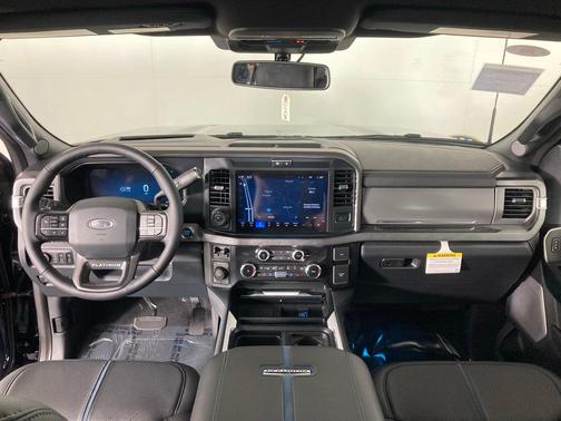 2025 Ford F-350 Platinum