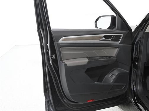 2022 Volkswagen Atlas 3.6L SEL