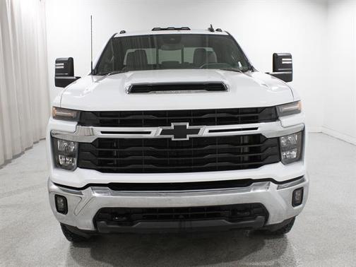2025 Chevrolet Silverado 3500 LT