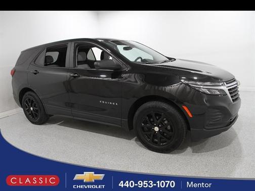 Mosaic Black Metallic 2022 Chevrolet Equinox LS