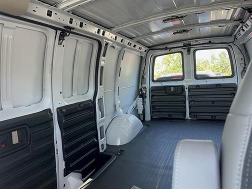 2025 Chevrolet Express 2500 Work Van