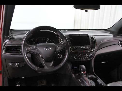Cherry Red Tintcoat 2022 Chevrolet Equinox RS