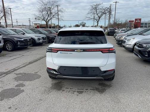 2026 Chevrolet Equinox EV LT 2