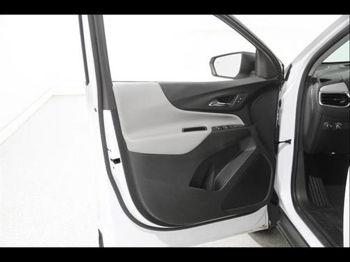 Summit White 2023 Chevrolet Equinox LS