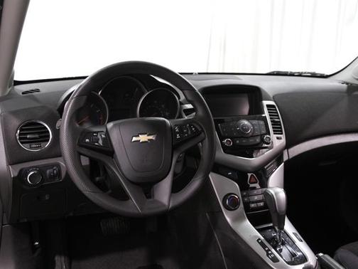 2015 Chevrolet Cruze 1LT