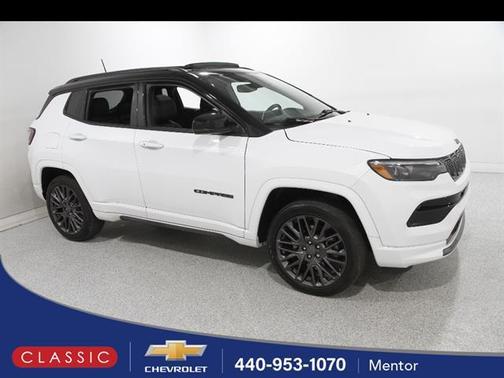 Bright White Clearcoat 2023 Jeep Compass Limited