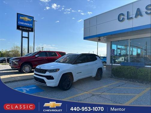 Bright White Clearcoat 2023 Jeep Compass Limited