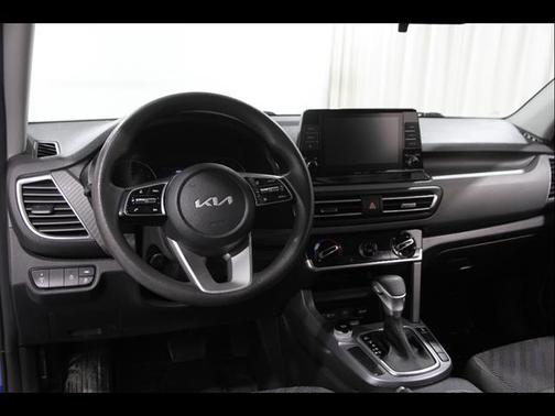 Neptune Blue 2022 Kia Seltos LX