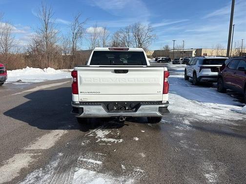2025 Chevrolet Silverado 1500 LT