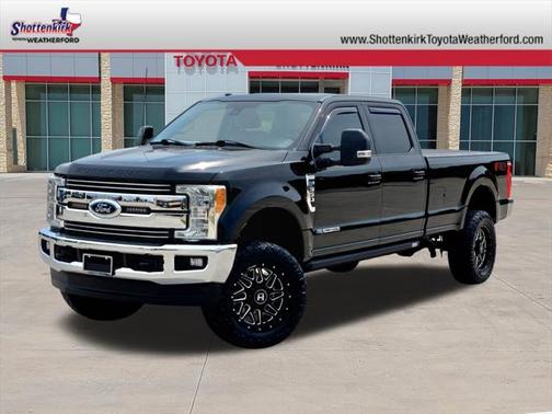 2017 Ford F-350 Lariat