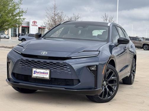 2025 Toyota Crown Signia Limited