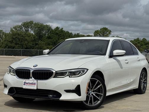Alpine White 2021 BMW 330 330i