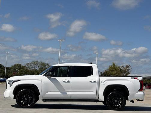 Ice Cap 2026 Toyota Tundra SR5