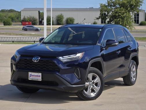 2022 Toyota RAV4 Hybrid XLE