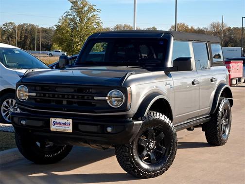 2022 Ford Bronco Black Diamond