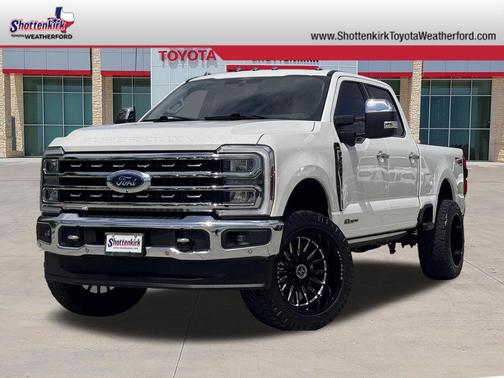Star White Metallic Tri-Coat 2024 Ford F-250 Lariat