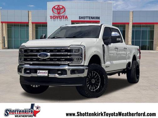 Star White Metallic Tri-Coat 2024 Ford F-250 Lariat