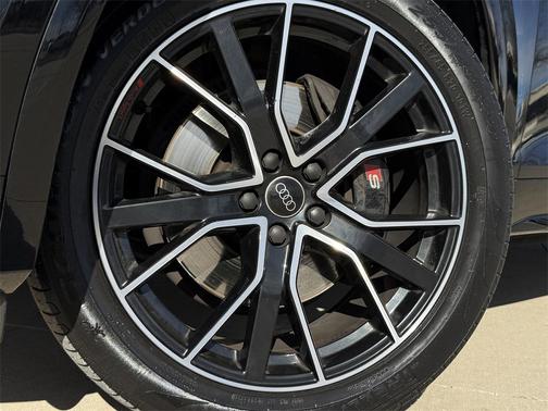 2022 Audi SQ5 3.0T Premium Plus
