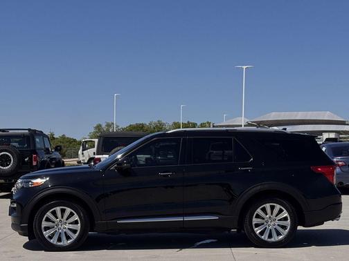 Agate Black Metallic 2020 Ford Explorer Limited