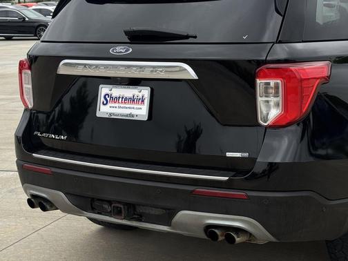 Agate Black Metallic 2020 Ford Explorer Platinum
