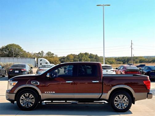 2017 Nissan Titan Platinum Reserve