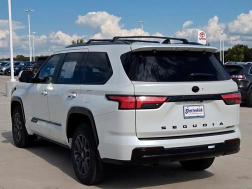 2025 Toyota Sequoia Platinum