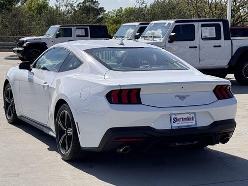 2024 Ford Mustang EcoBoost