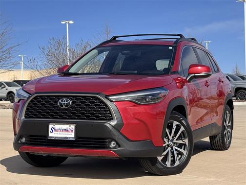 2024 Toyota Corolla Cross XLE