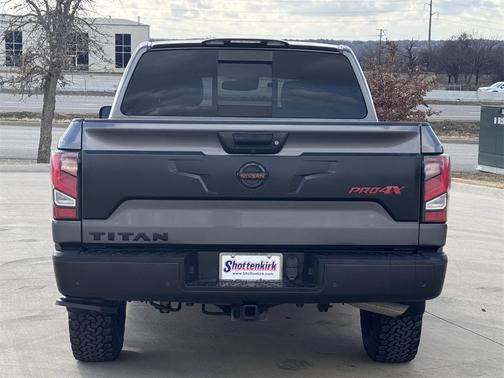 2021 Nissan Titan PRO-4X