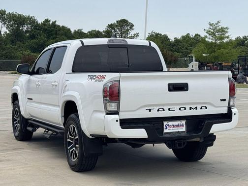 Ice Cap 2023 Toyota Tacoma TRD Sport