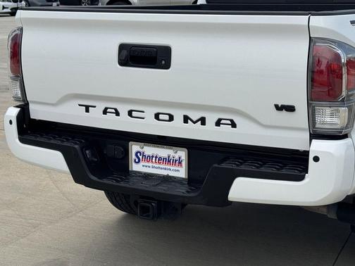 Ice Cap 2023 Toyota Tacoma TRD Sport