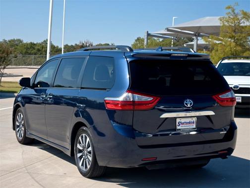 2019 Toyota Sienna Limited Premium