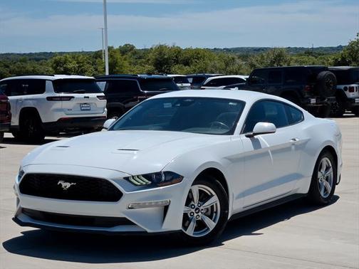 2022 Ford Mustang EcoBoost
