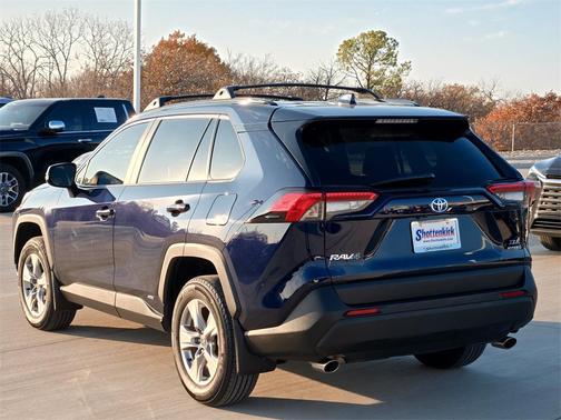2024 Toyota RAV4 Hybrid XLE