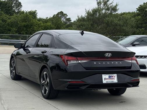 Phantom Black 2023 Hyundai ELANTRA SEL