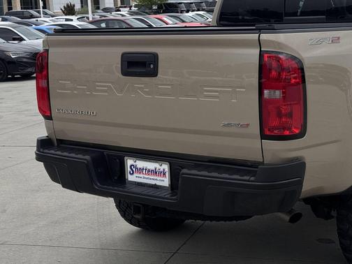 Sand Dune Metallic 2022 Chevrolet Colorado ZR2