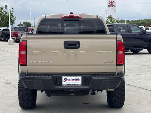 Sand Dune Metallic 2022 Chevrolet Colorado ZR2