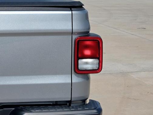 2021 Jeep Gladiator Willys 4x4