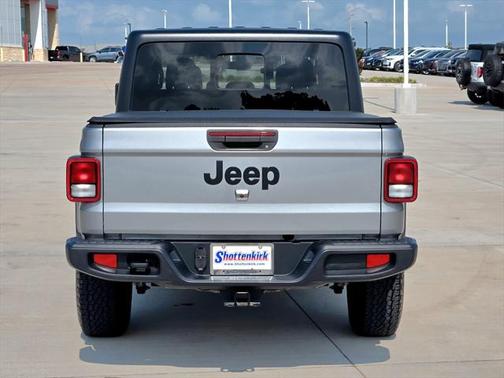 2021 Jeep Gladiator Willys 4x4