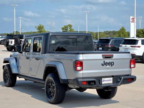 2021 Jeep Gladiator Willys 4x4