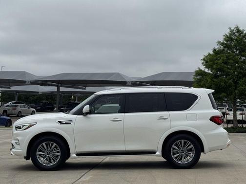 Moonstone White 2023 INFINITI QX80 Luxe