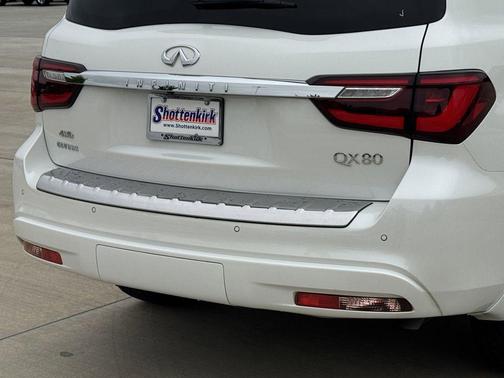 Moonstone White 2023 INFINITI QX80 Luxe