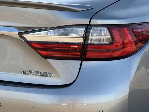 2017 Lexus ES 350 Base